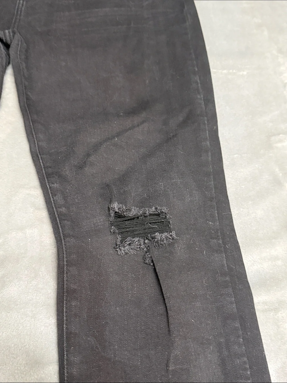 Judy Blue Black Skinny Ripped Jeans style 88137 item 72508